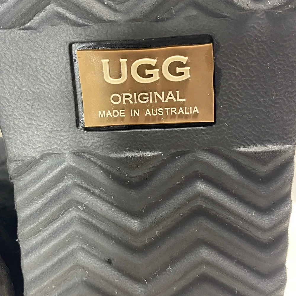 UGG Australia Black‎ Suede Sheepskin Boots Sherpa Lace Up Women Size 7